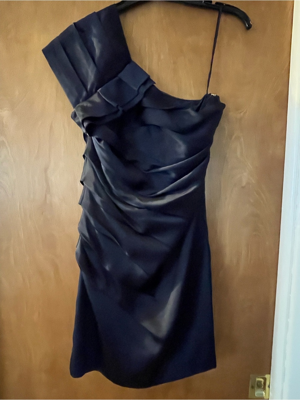 Express Navy One-Shoulder Cocktail Dress with Draped Bodice